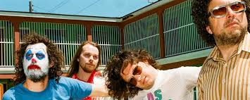 white denim groupe
