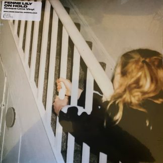 Fenne Lily – On Hold