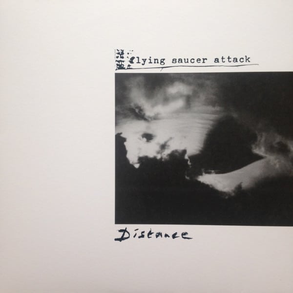 Flying saucer attack – Distance