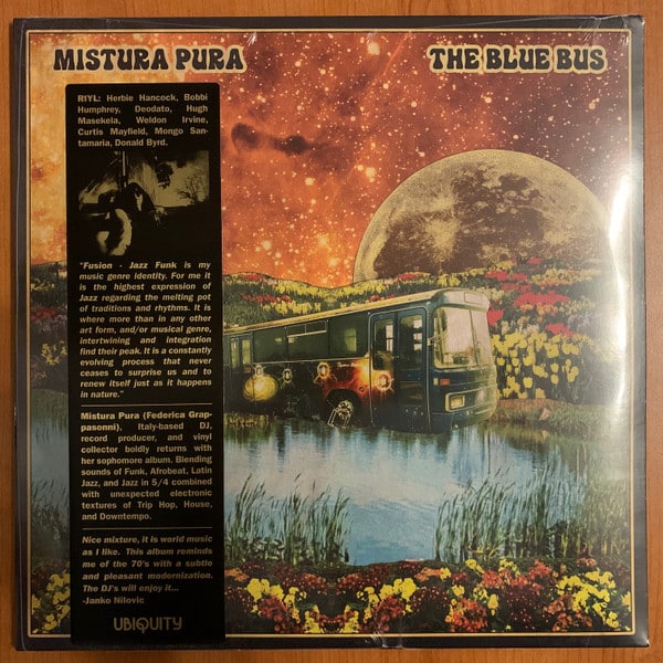 Mistura Pura – The Blue Bus