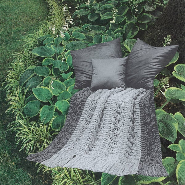 Pile (2) – Green And Gray